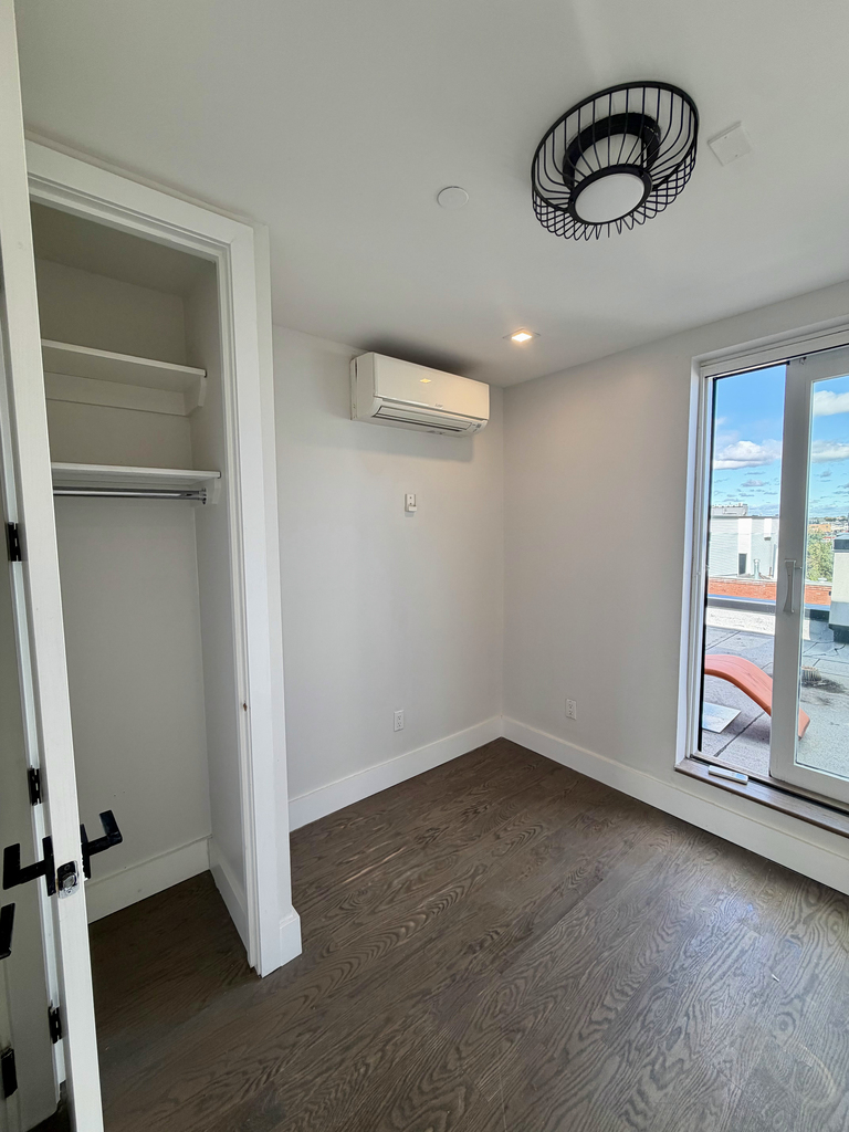 334 Evergreen Avenue - Photo 7