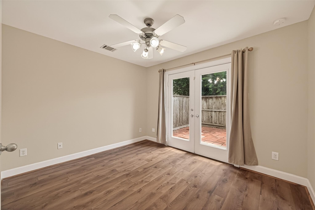3605 Main Plaza Drive - Photo 4