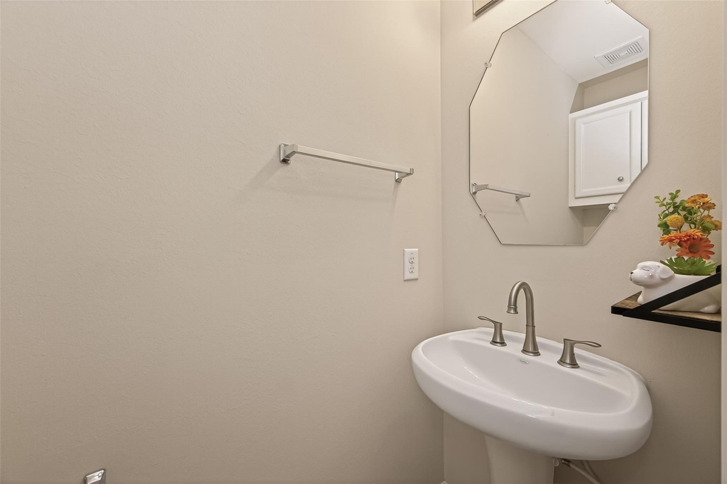 3605 Main Plaza Drive - Photo 17