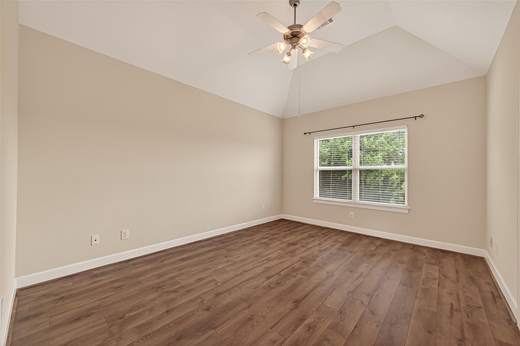3605 Main Plaza Drive - Photo 18