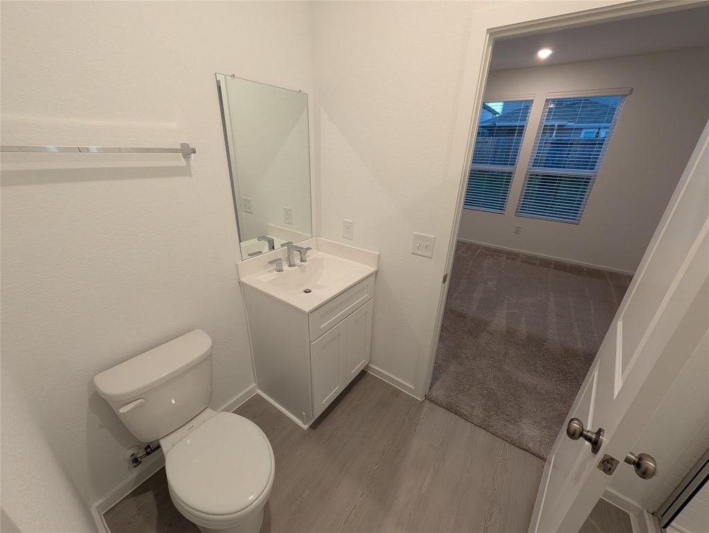 26013 Hampshire Drive - Photo 11