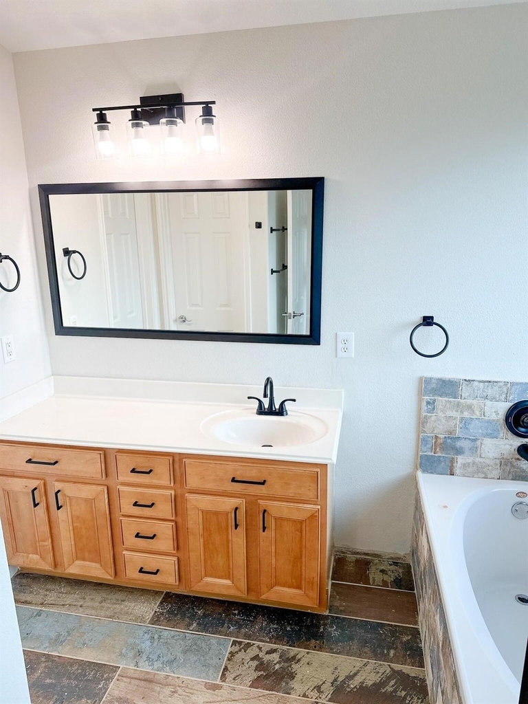 4027 Falvel Cove Drive - Photo 9