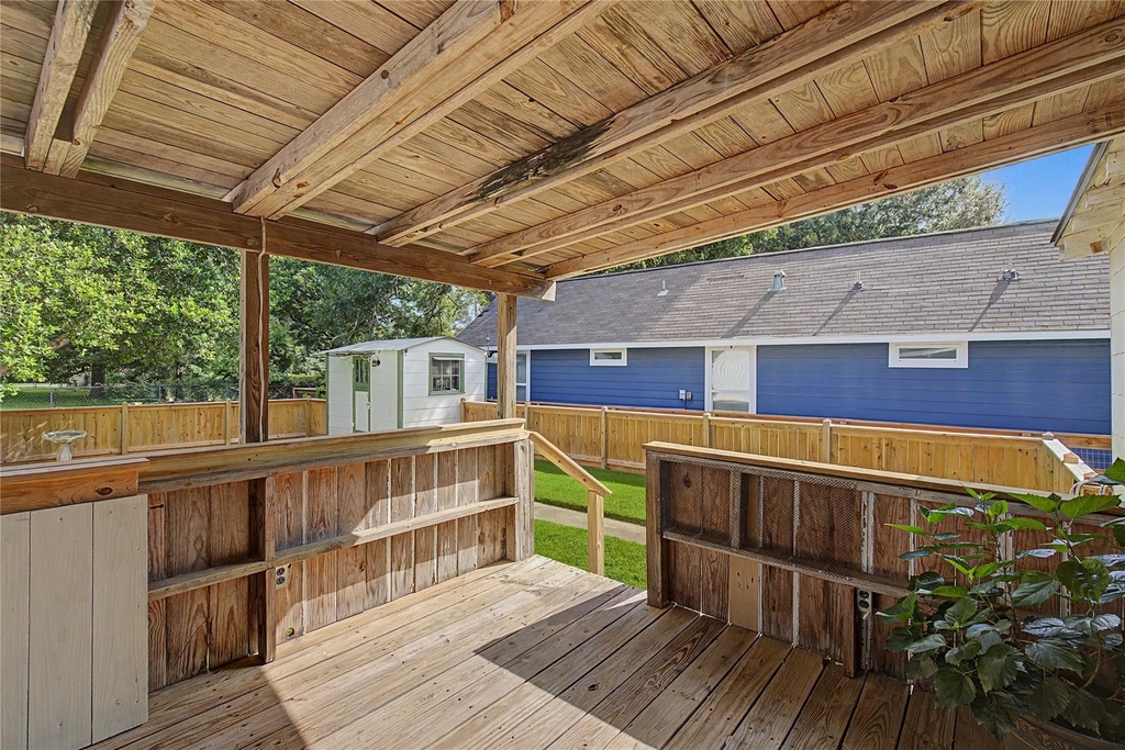 304 Foster Street - Photo 17