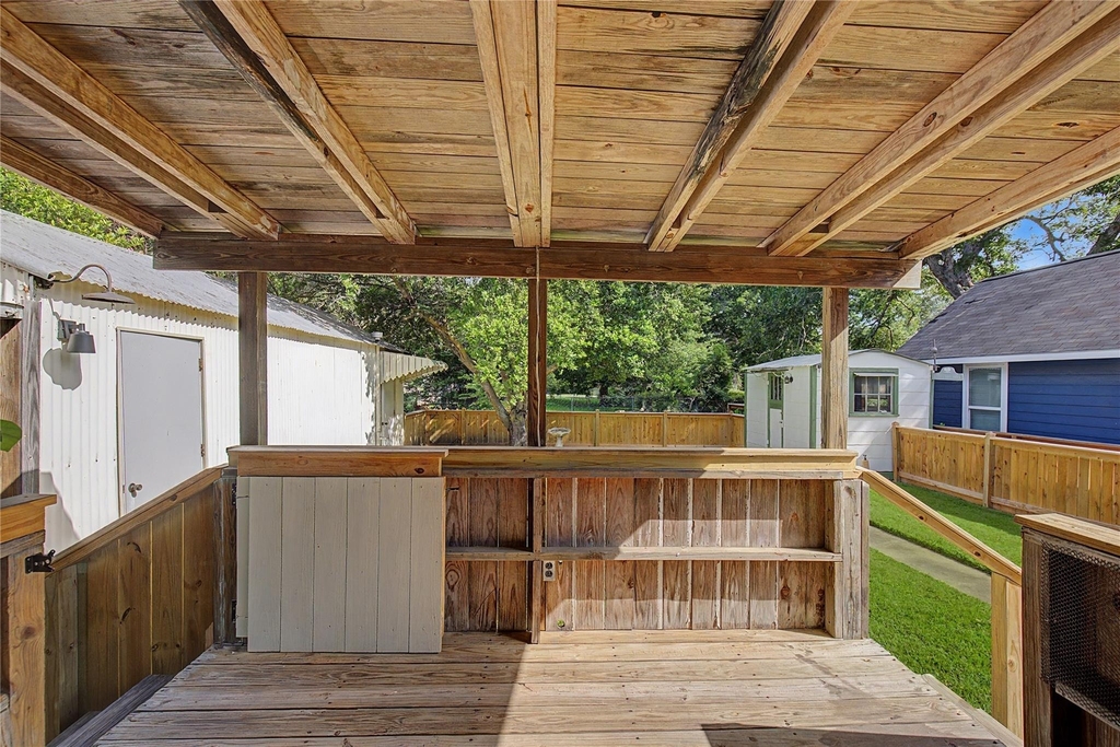304 Foster Street - Photo 16