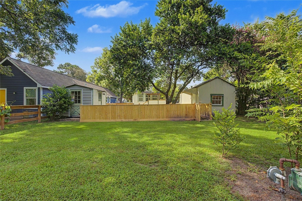 304 Foster Street - Photo 32