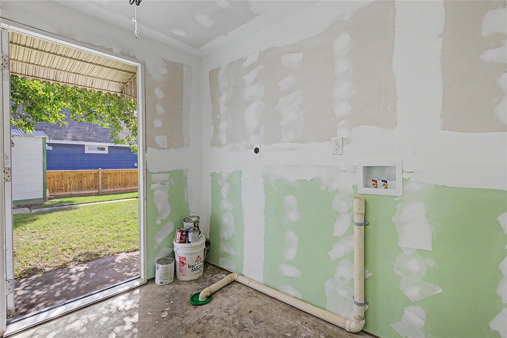 304 Foster Street - Photo 23