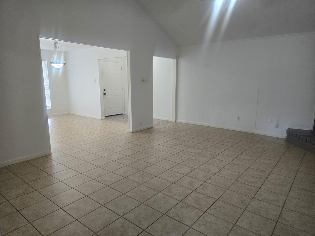 10622 Beckfield Drive - Photo 4
