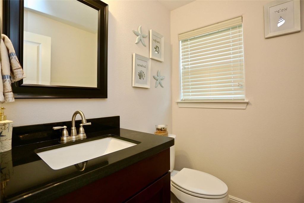 948 W 24th Street - Photo 13