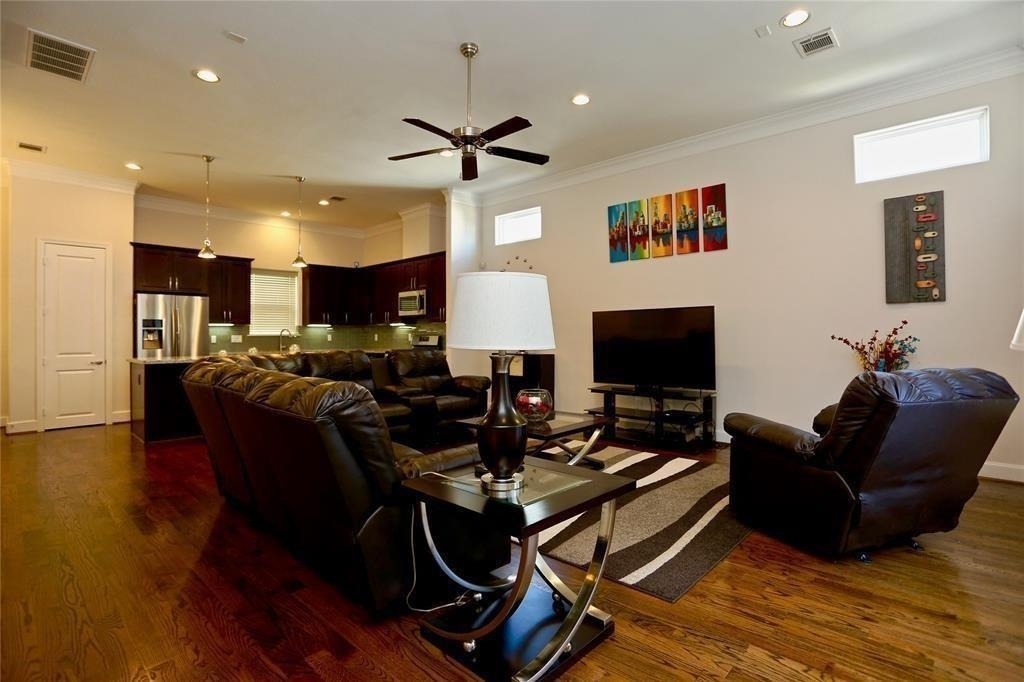 948 W 24th Street - Photo 3
