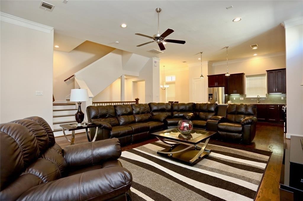 948 W 24th Street - Photo 4