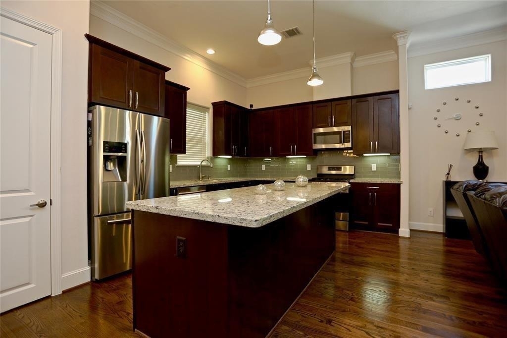 948 W 24th Street - Photo 5