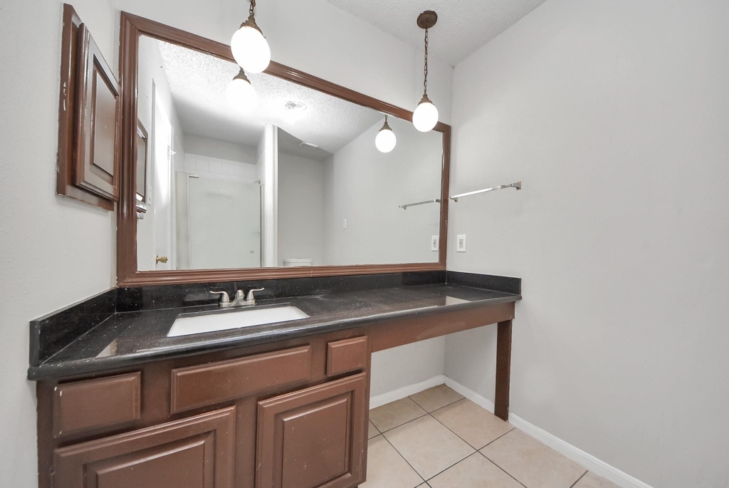 1911 Hammerwood Drive - Photo 29