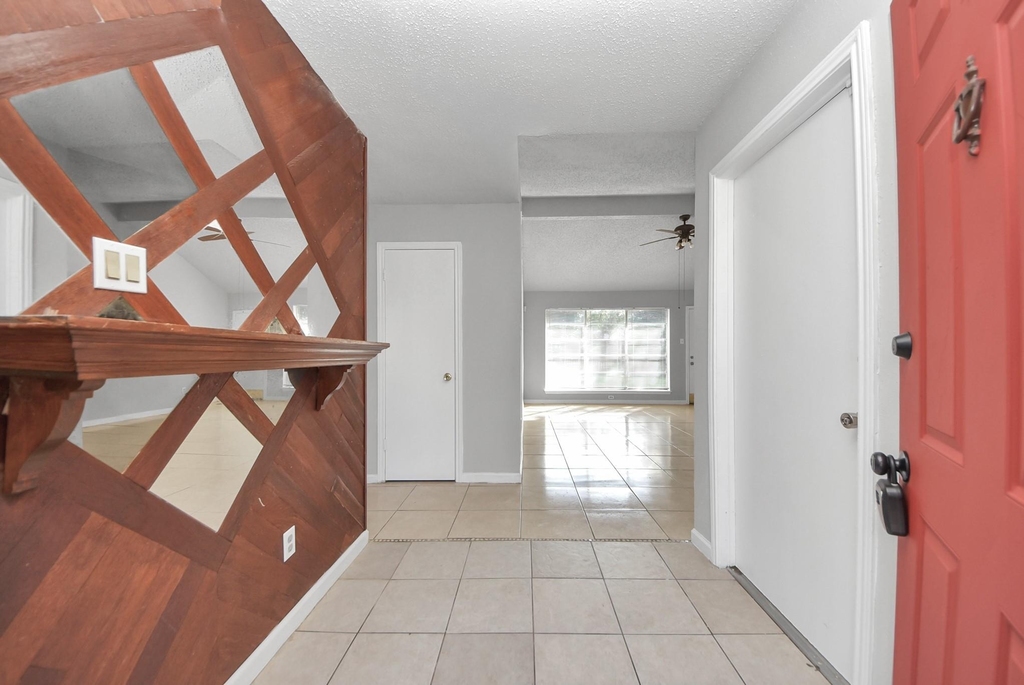 1911 Hammerwood Drive - Photo 7