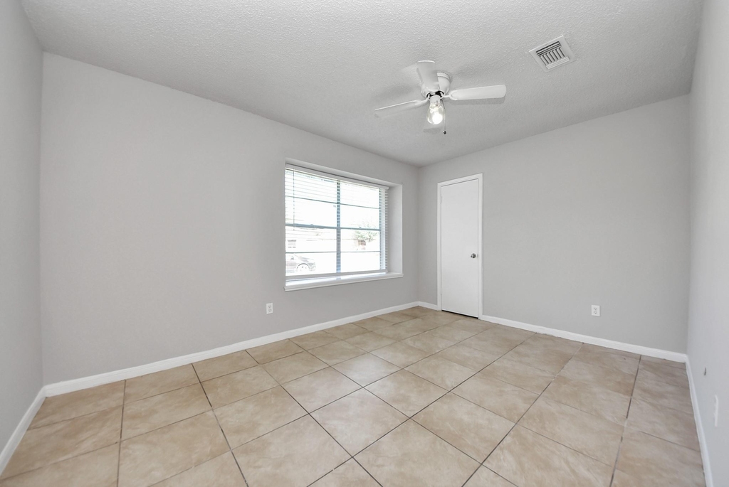 1911 Hammerwood Drive - Photo 22