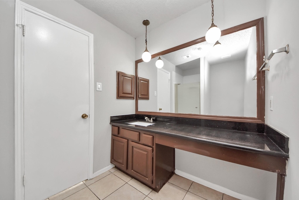 1911 Hammerwood Drive - Photo 30