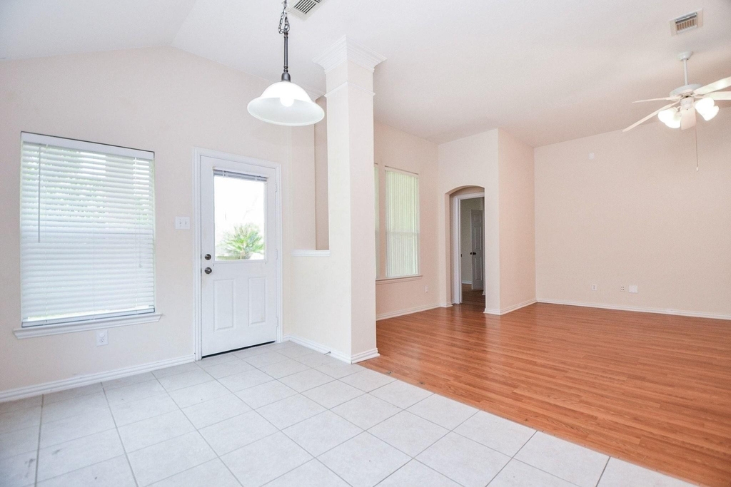 18006 Willow Cliff Lane - Photo 11