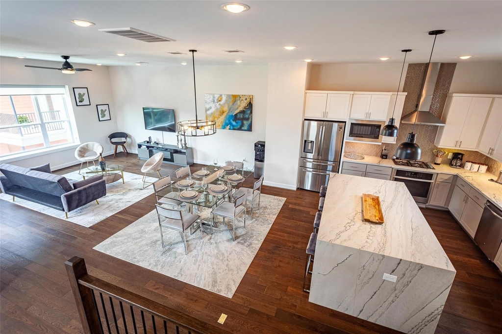 1507 Hickory Street - Photo 0