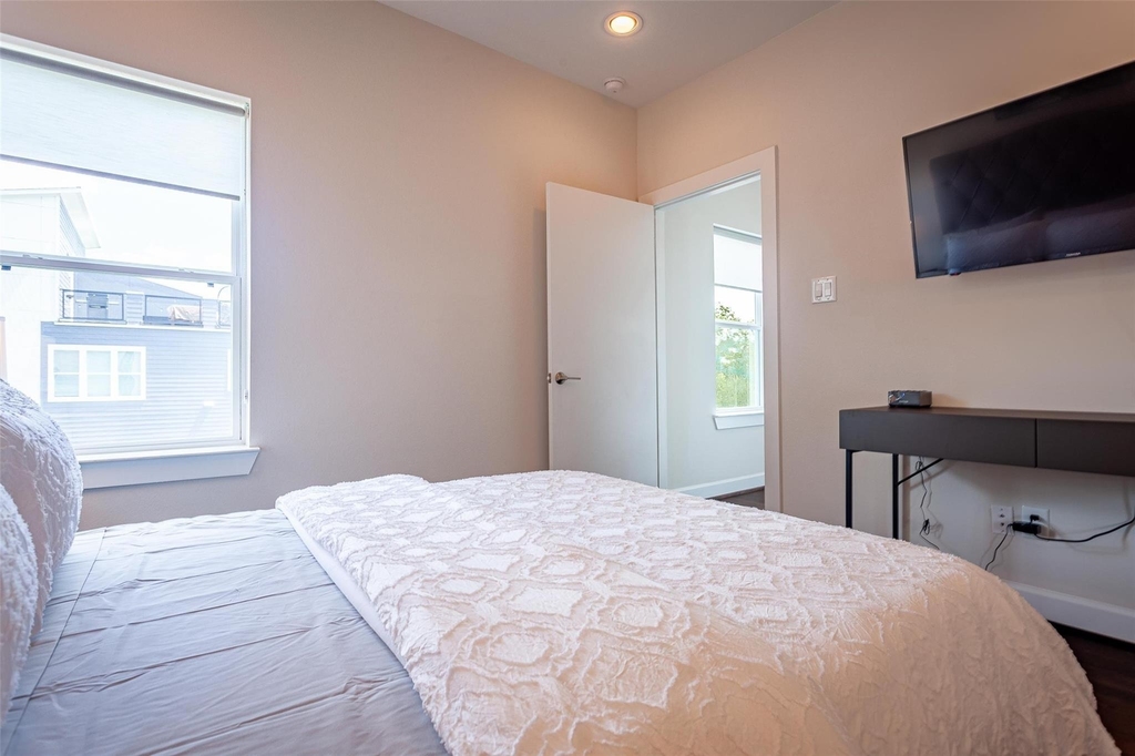 1507 Hickory Street - Photo 19