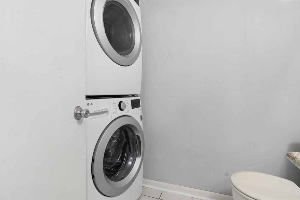6111 Beverlyhill Street - Photo 13