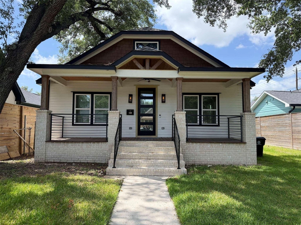 1506 Munger Street - Photo 1