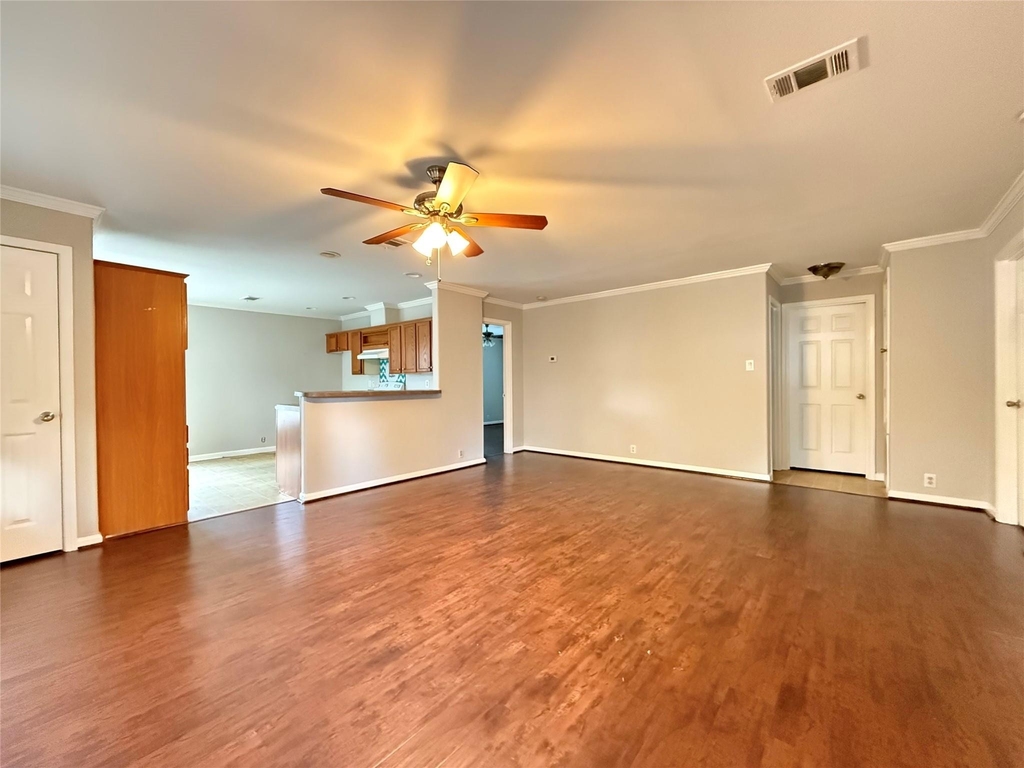 905 Grenshaw Street - Photo 3