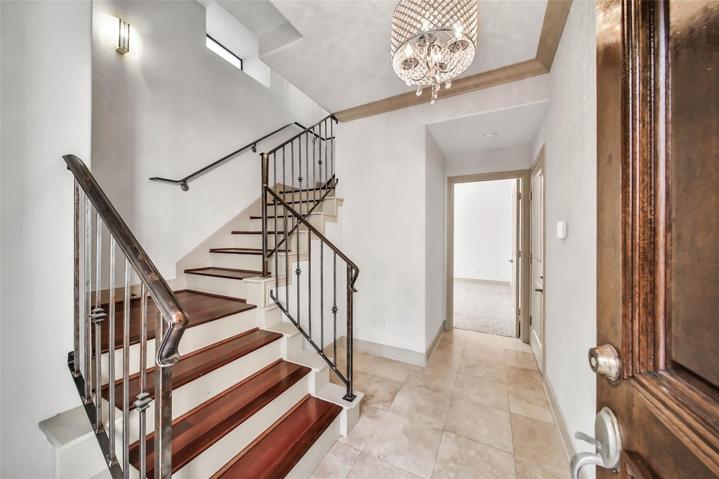 5221 Eigel Street - Photo 7
