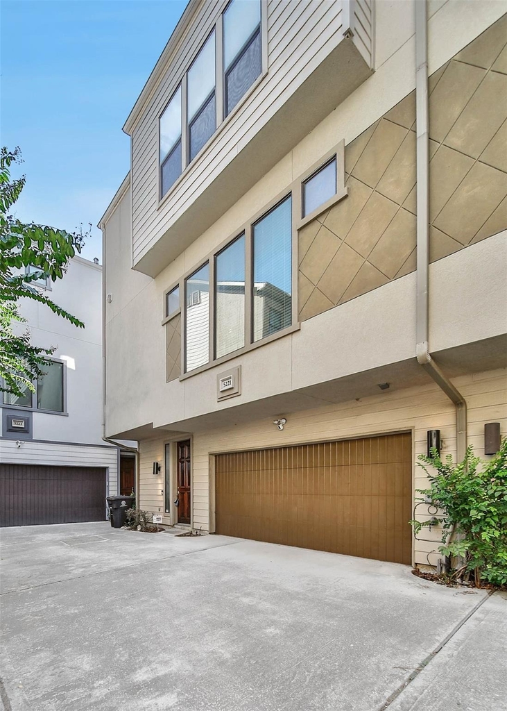 5221 Eigel Street - Photo 3
