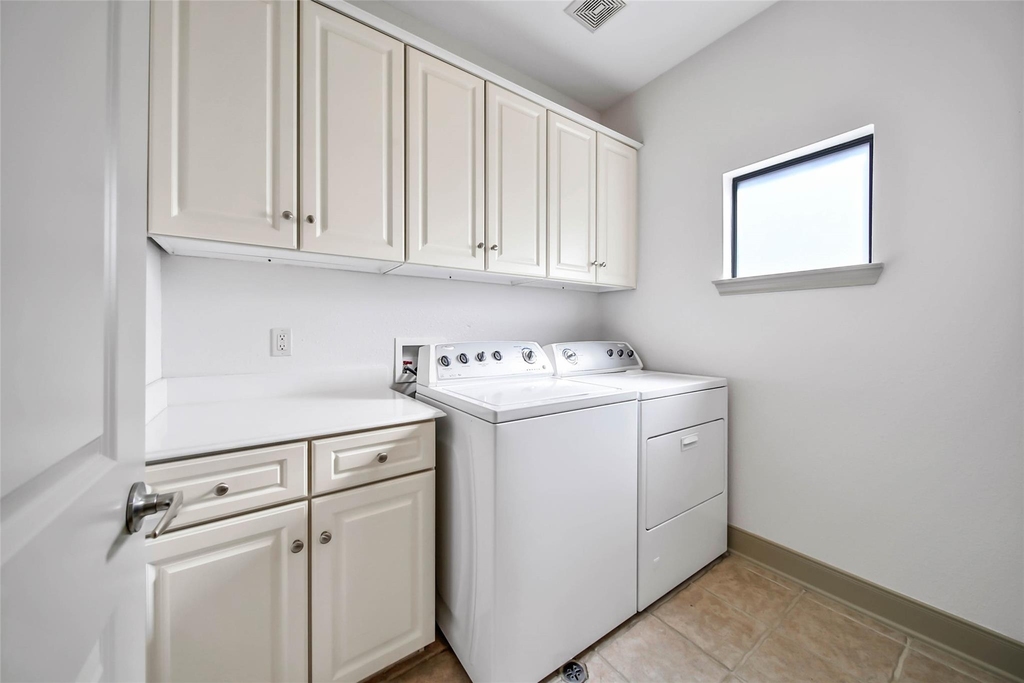 5221 Eigel Street - Photo 22