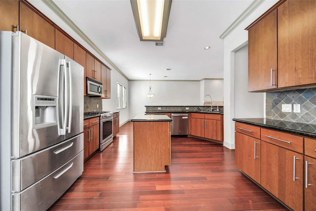5221 Eigel Street - Photo 9