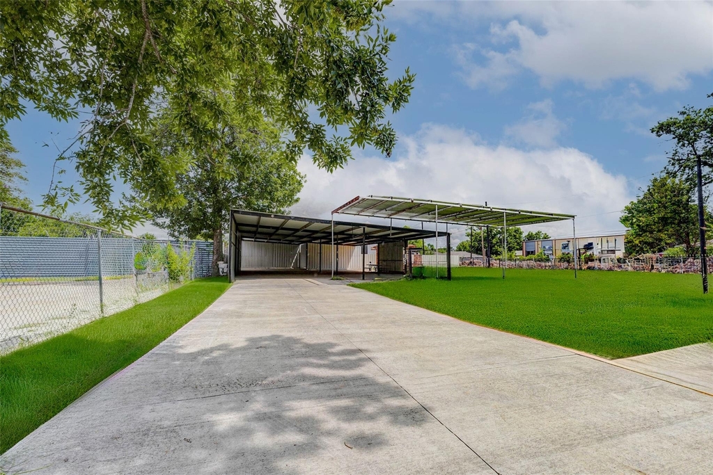 2725 Lone Oak Road - Photo 2