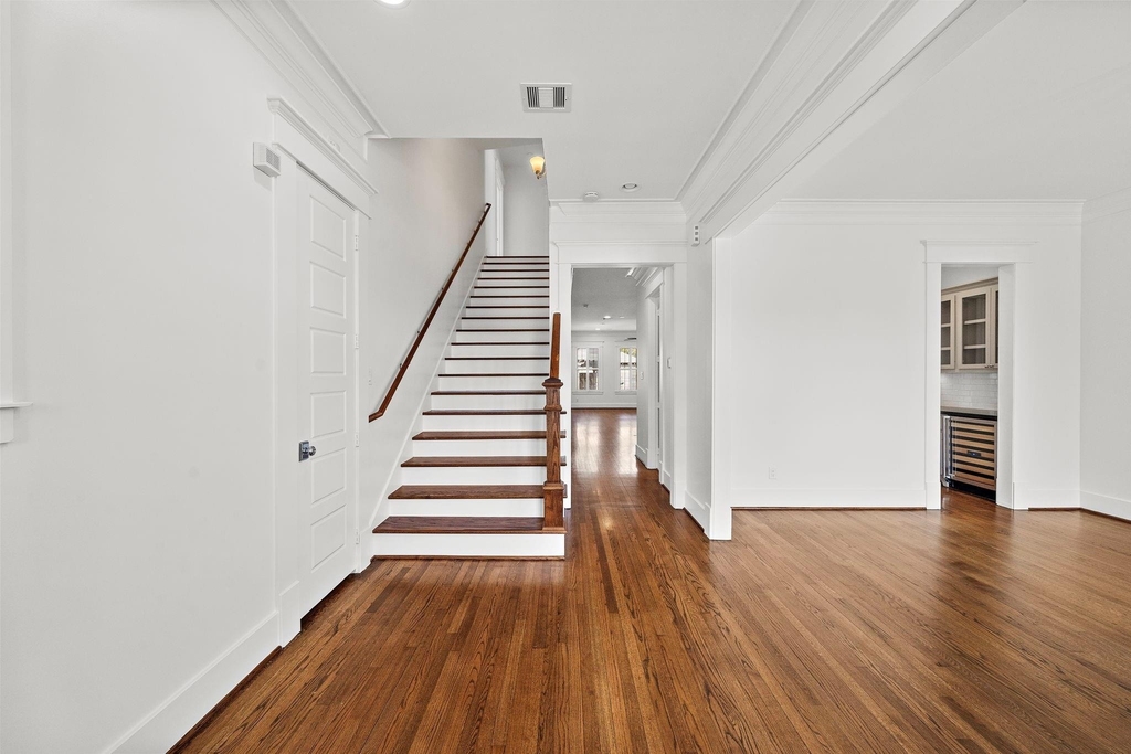 931 W Cottage Street - Photo 4