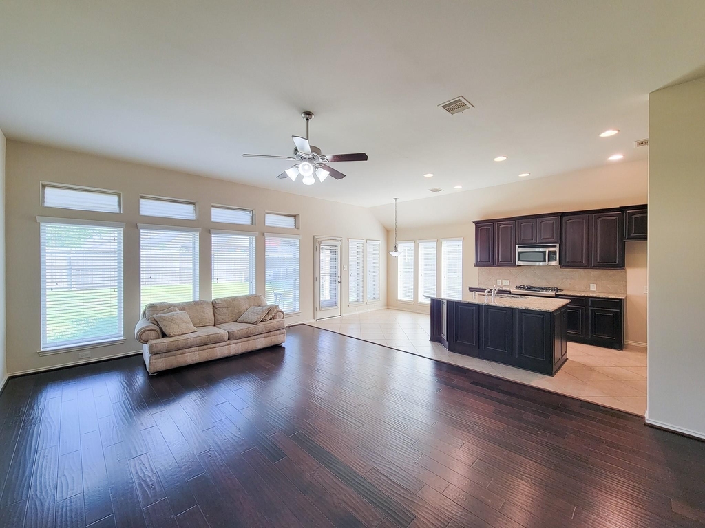 2710 Bamboo Lane - Photo 18