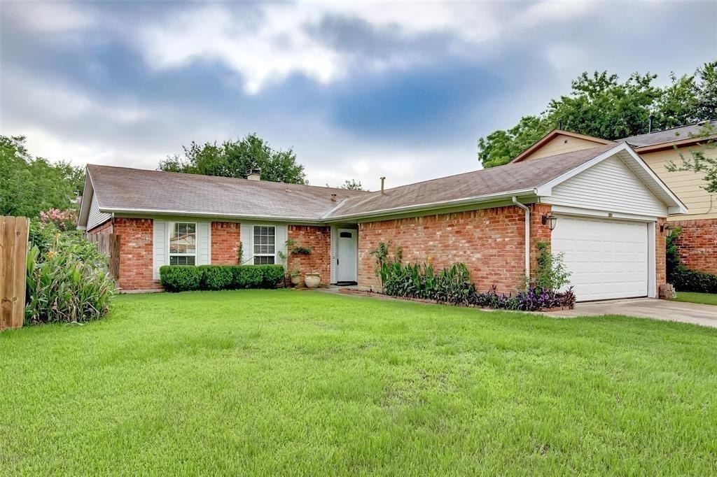 931 Grand Junction Drive - Photo 2