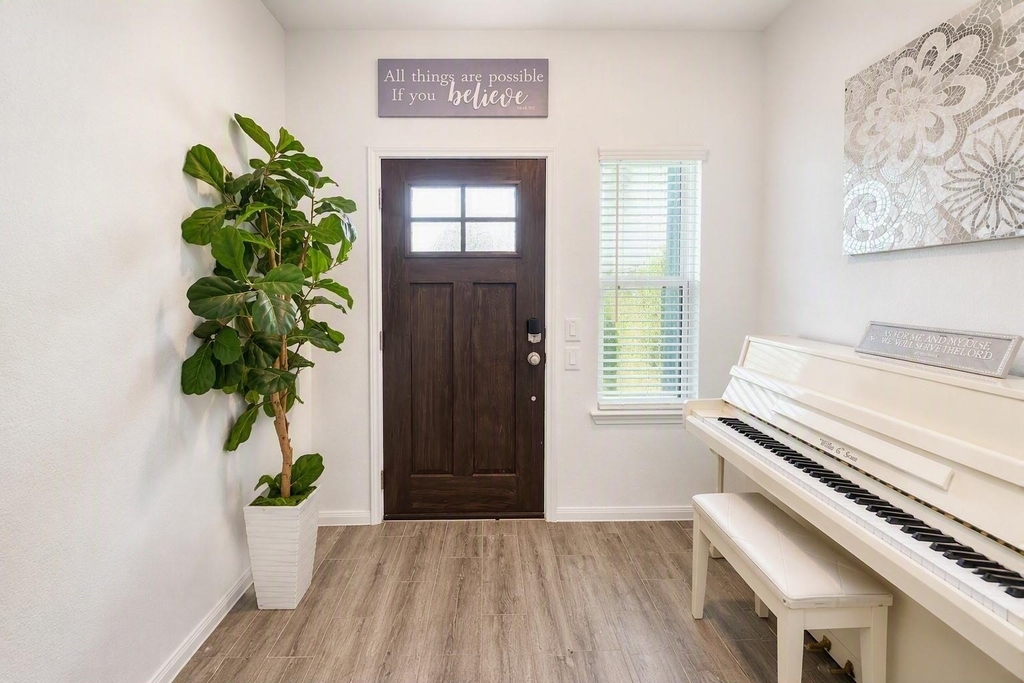18122 Sonresa Way - Photo 4
