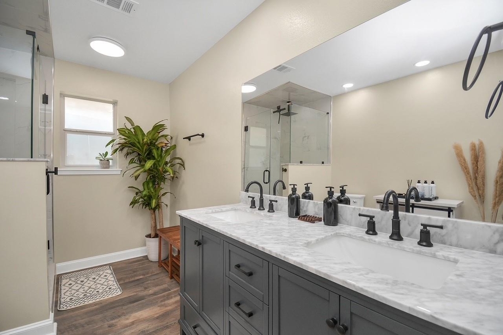 9811 Rocktree Drive - Photo 19
