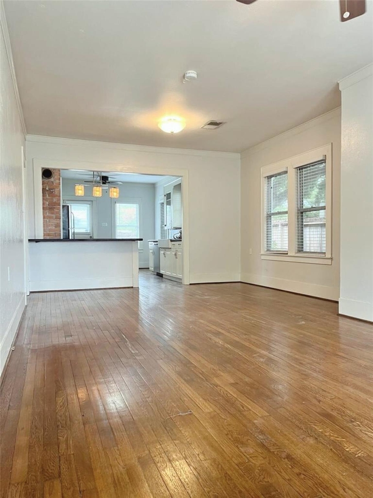 1142 Dunbar Street - Photo 4