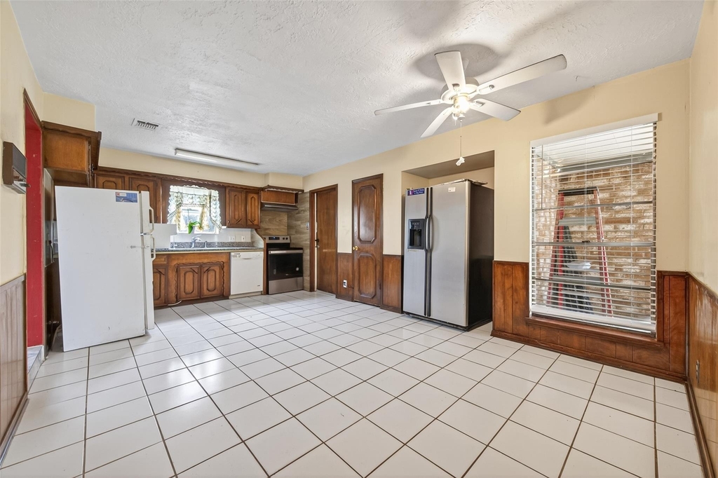 9318 Benning Drive - Photo 17