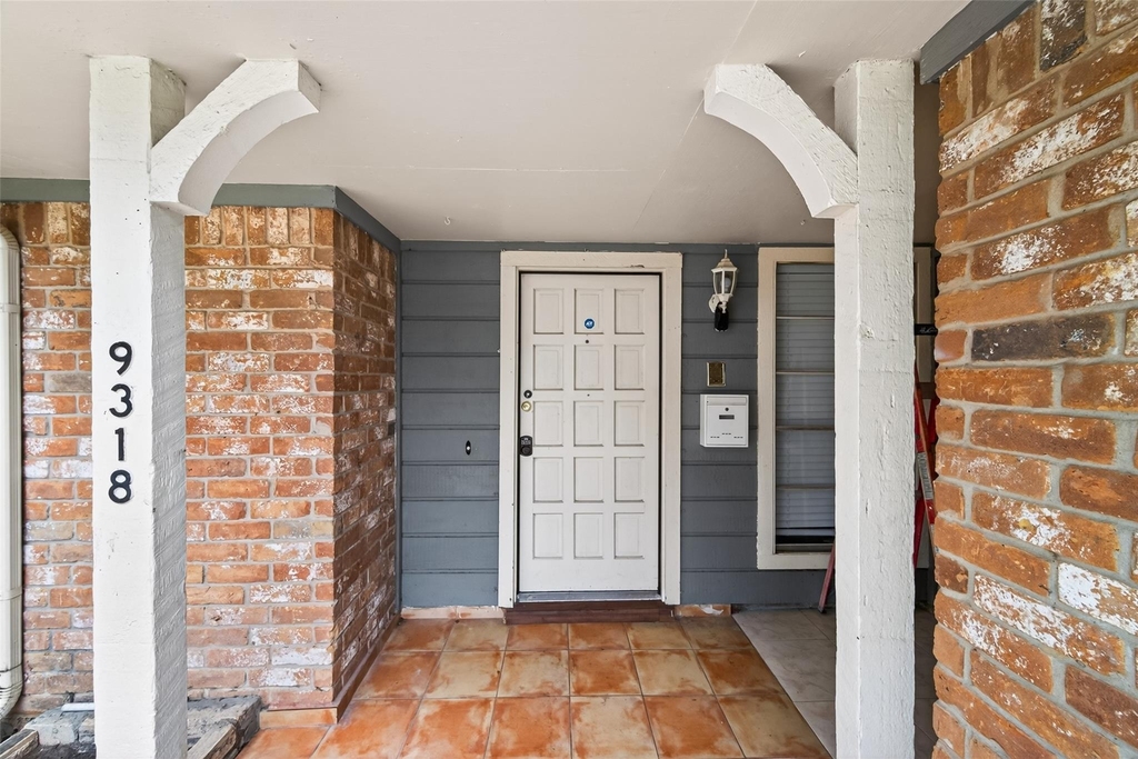 9318 Benning Drive - Photo 3