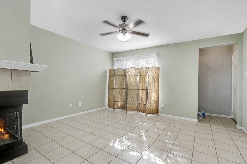 3506 Cove View Boulevard - Photo 3