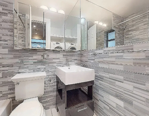212 East 25th Street - Photo 3