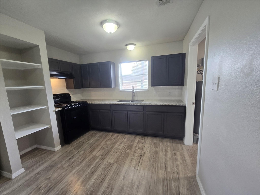 3453 W Highway 6 - Photo 2