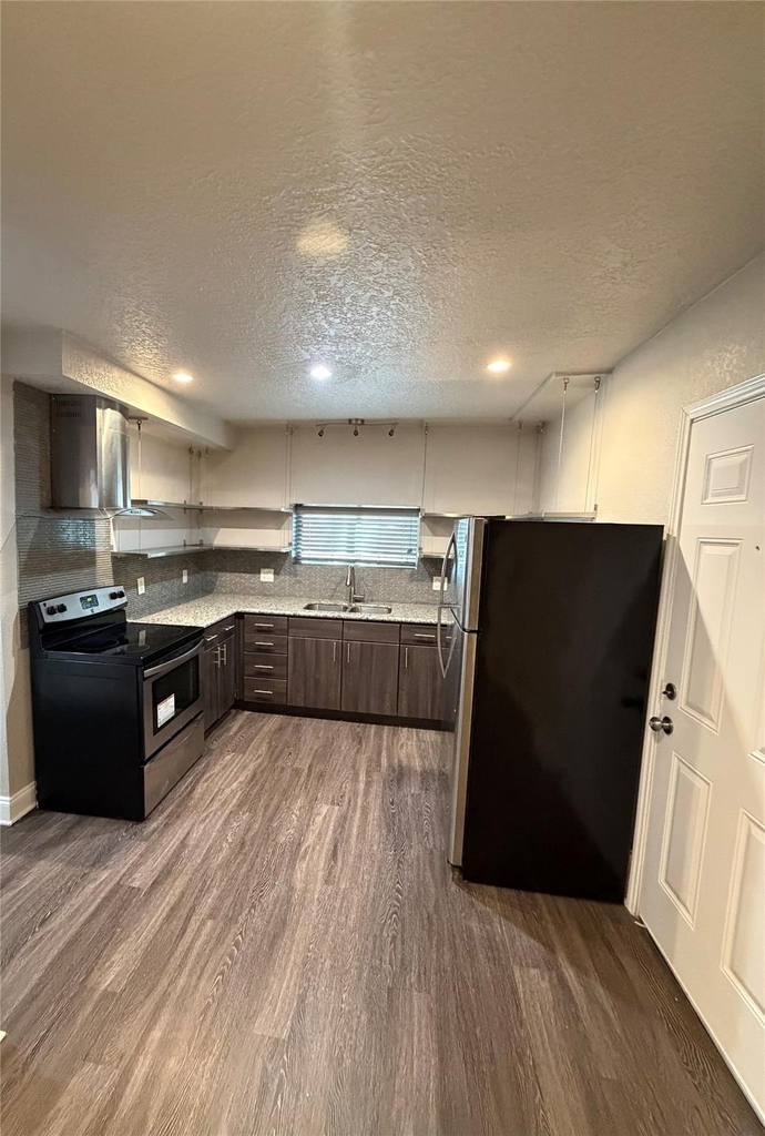 4630 Woodside Street - Photo 1