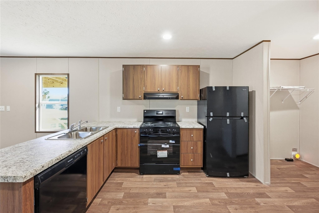 38904 West Drive - Photo 10