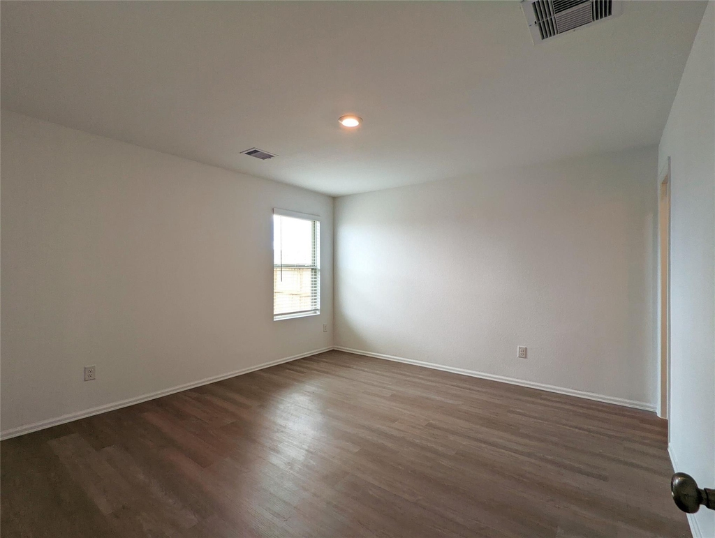 8810 Wooster Trails Drive - Photo 7