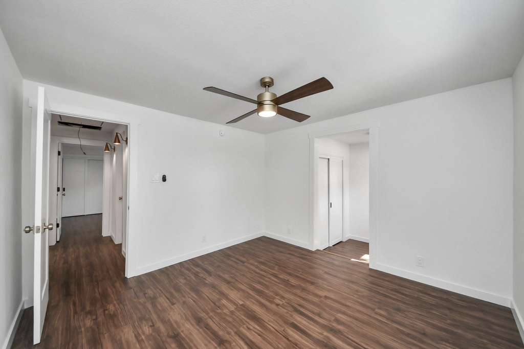 1015 E 32nd Street - Photo 30