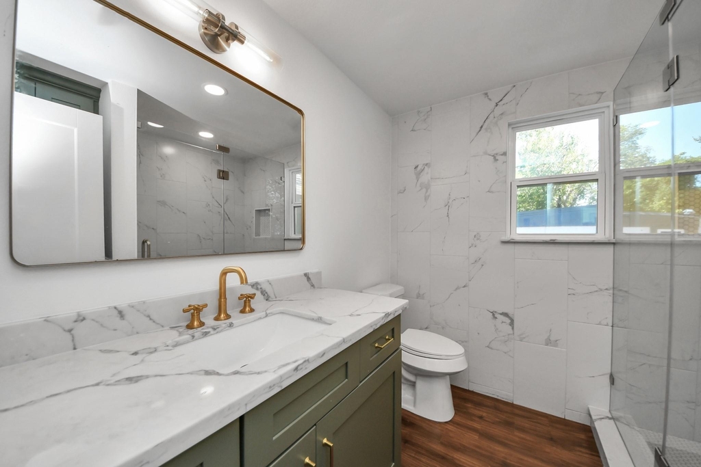 1015 E 32nd Street - Photo 26
