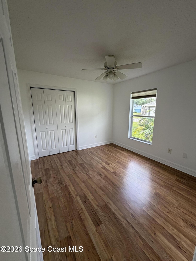 1051 Meadowbrook Road Ne - Photo 12