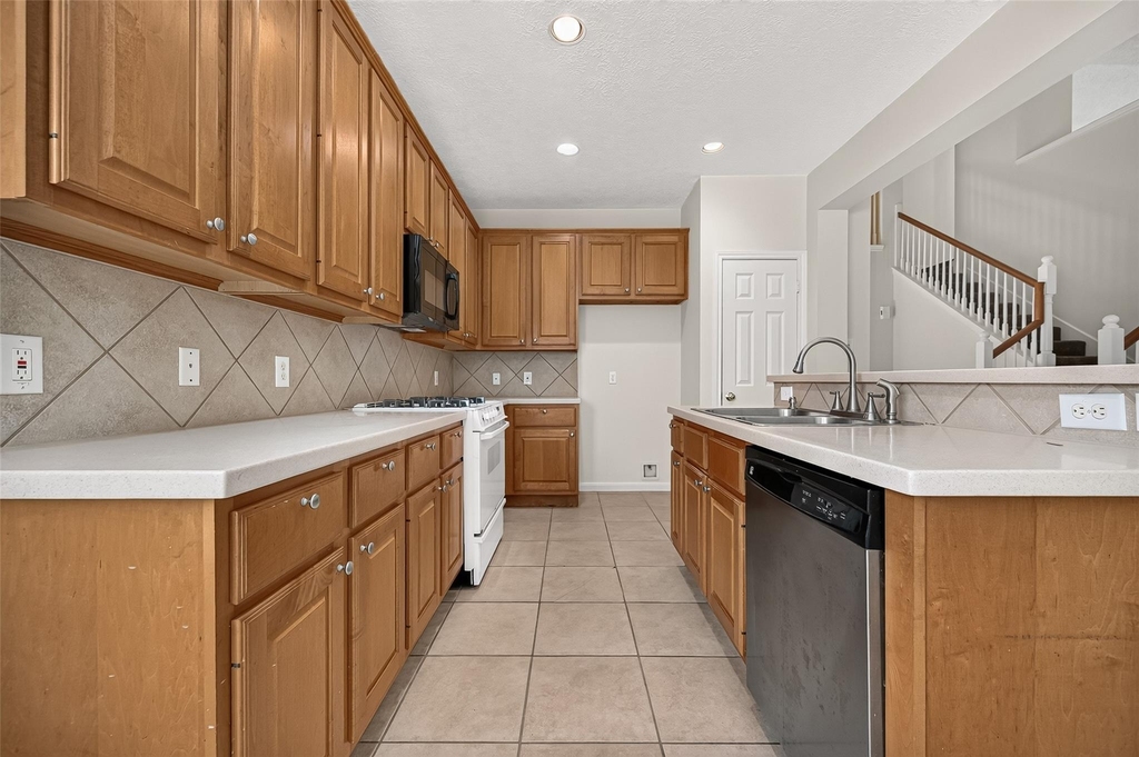 25542 China Springs - Photo 7