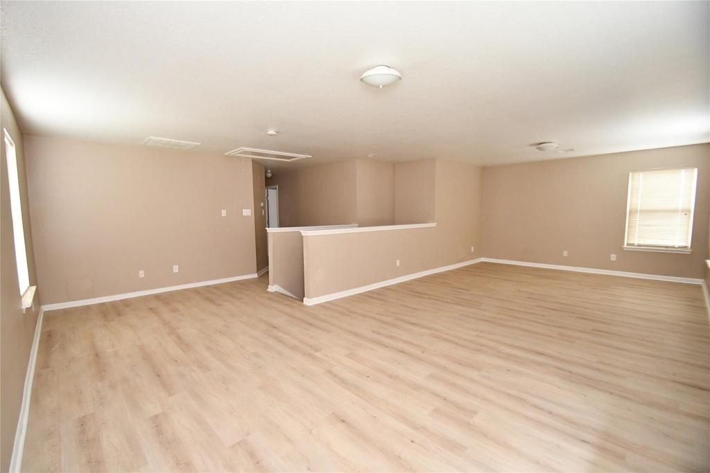 6618 Hawthorne Falls Lane - Photo 37