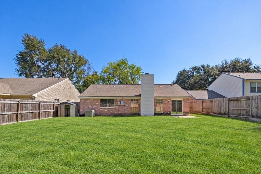 9631 Secretariat Drive - Photo 34